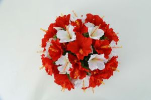 【フラワー装飾】造花フラワーアーチ・タワー　ハイビスカス（レッド×ホワイト）イメージ
